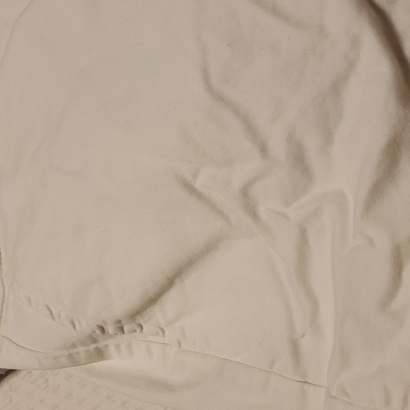 NYDJ SZ 16,White Bermuda shorts, see pics,pockets front and back - Picture 2 of 9